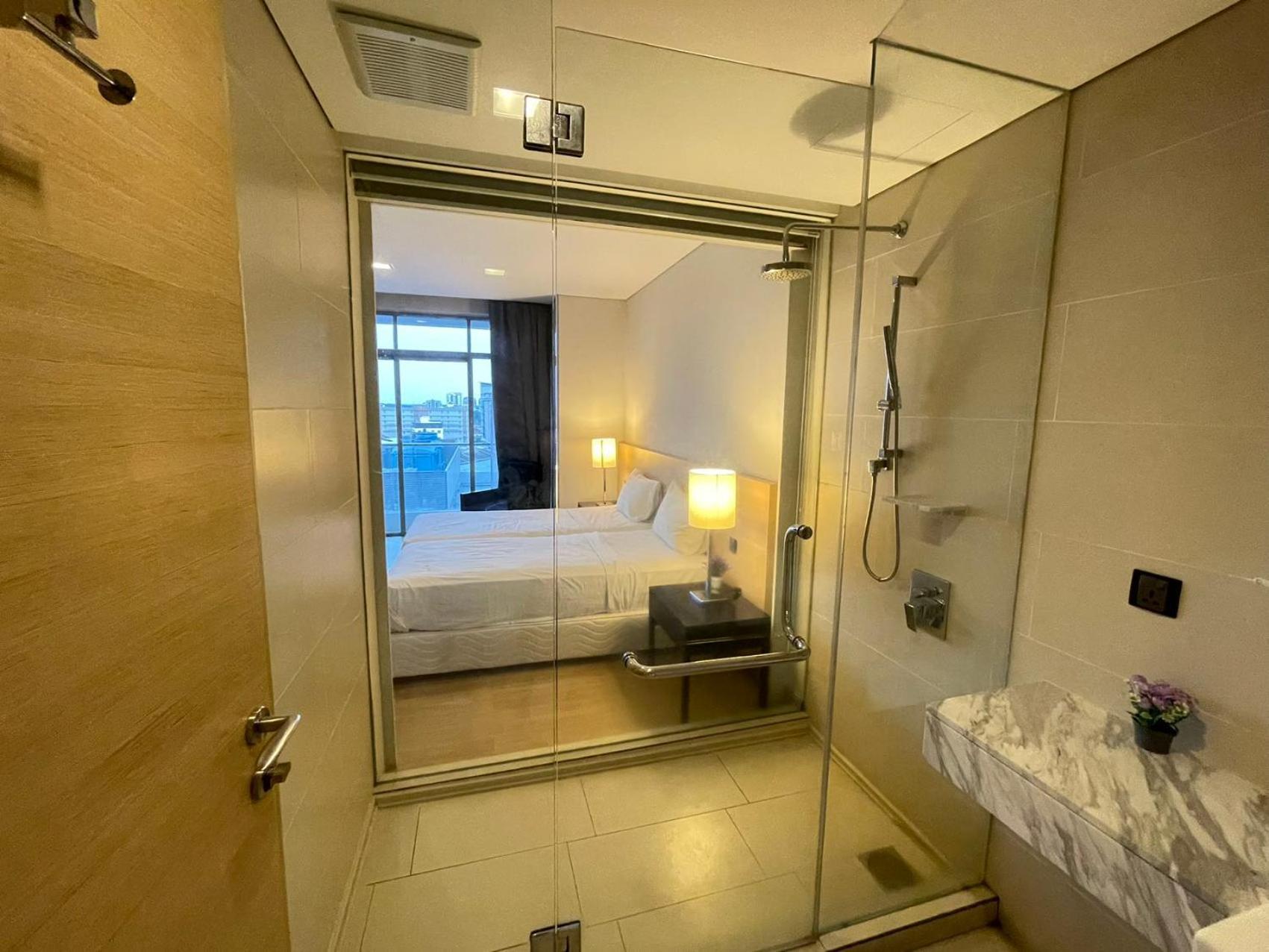 The Straits Suites By Ciconia Malacca Exteriör bild
